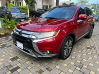 Mitsubishi Outlander 2022 Automático